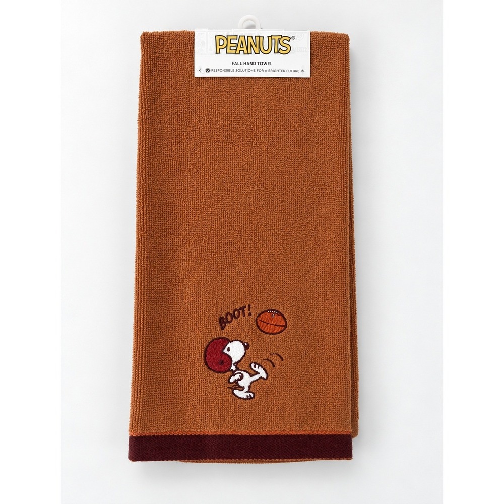 Peanuts Snoopy Basketball Fall Hand Towel Rust Brown New with Tags